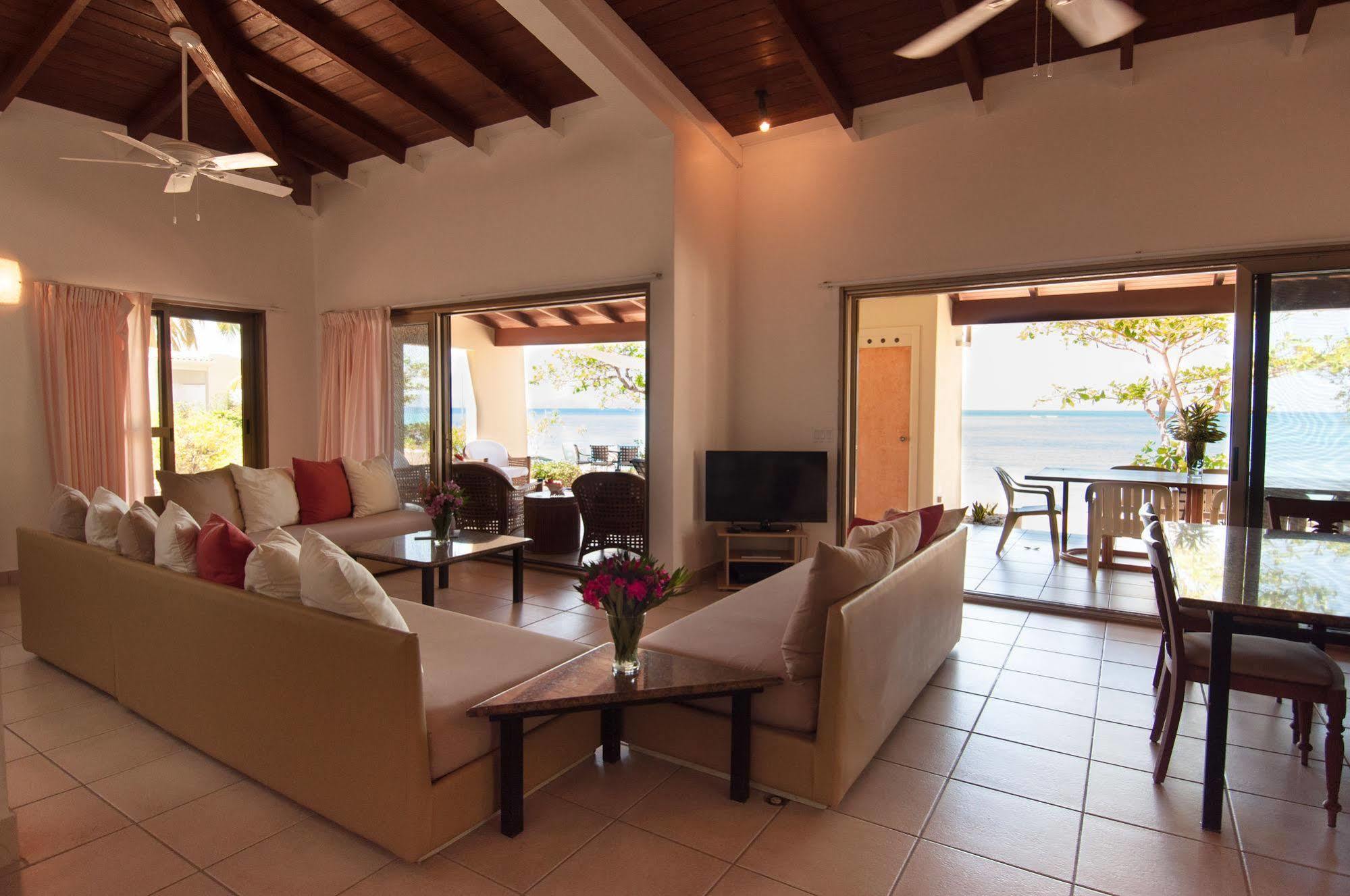 Mango Bay Resort Spanish Town Dış mekan fotoğraf